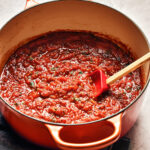 Side view of marinara