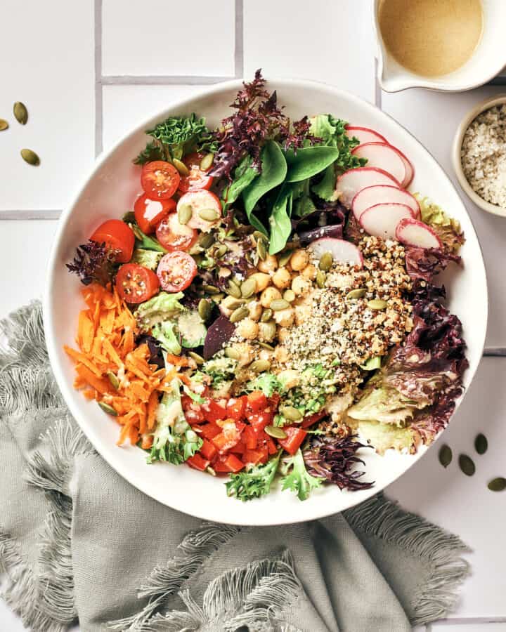 Healthy Chickpea Quinoa Salad (vegan and oil-free) - Resplendent Kitchen