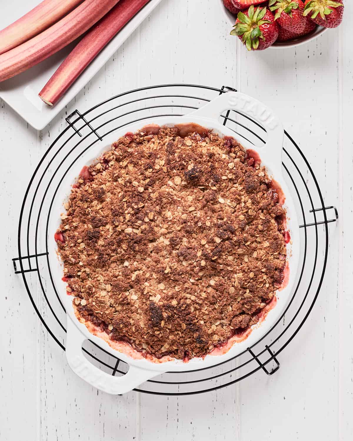 overhead of vegan strawberry rhubarb crisp